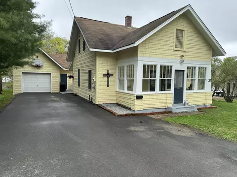25 Teague St, Caribou, ME 04736