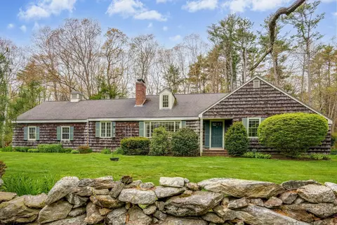 42 Foreside Rd, Cumberland, ME 04110