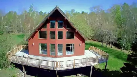 29 Pinewood Dr, Hartford, ME 04220