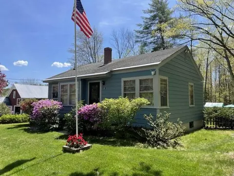 28 Ashton Rd, Norway, ME 04268