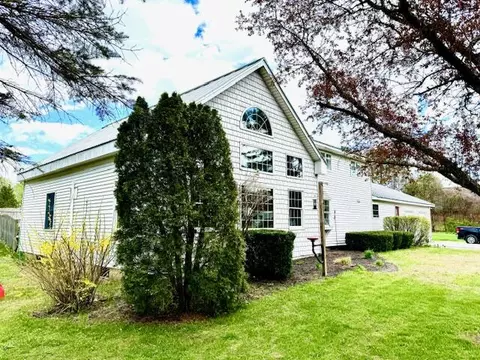 245 Malbons Mills Rd, Skowhegan, ME 04976