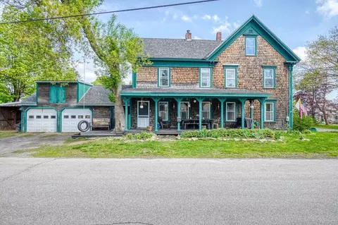3 Wyman St, Skowhegan, ME 04976