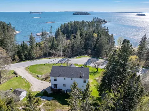 111 Sand Beach Rd, Stonington, ME 04681