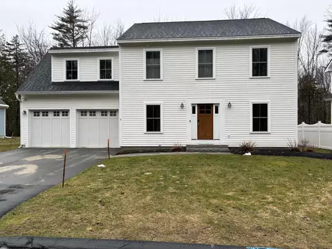 9 Bowmore Ln, Yarmouth, ME 04096
