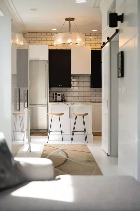 27 Pine St #8, Portland, ME 04102