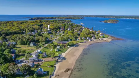 28 Pleasant Ave, Portland, ME 04108