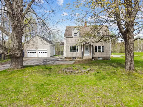 1016 Riverside Dr, Vassalboro, ME 04989