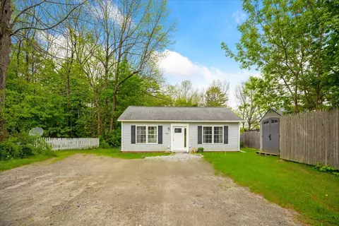 225 Scribner Blvd, Lewiston, ME 04240