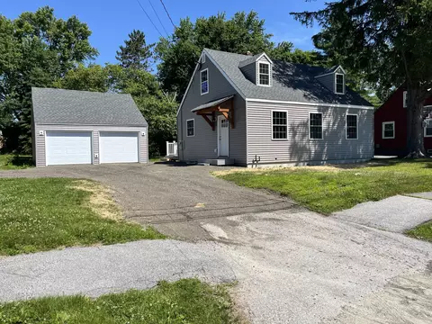 8 Jefferson St, Brewer, ME 04412 photo 1