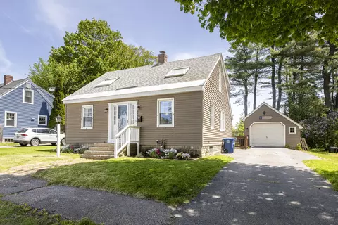 176 Lamb St, Westbrook, ME 04092