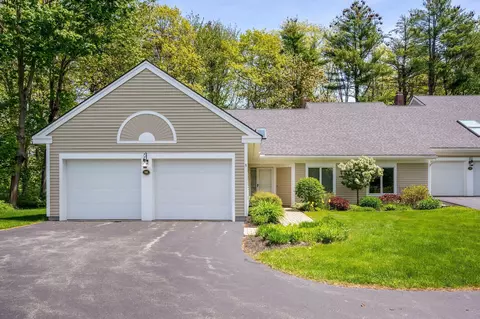 16 Canterbury Way #16, Cape Elizabeth, ME 04107
