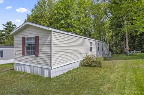 148 Sparrow Dr, Augusta, ME 04330