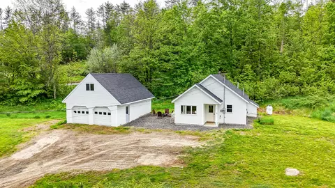 12 Chesterville Ridge Rd, Fayette, ME 04349