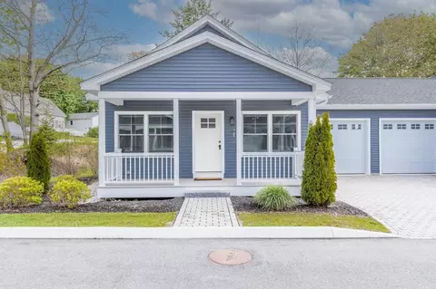 66 Evans St #5, South Portland, ME 04106
