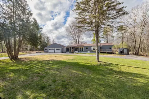 47 Sanford Rd, Waterboro, ME 04087