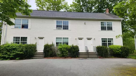 151 Glenwood Dr, Bangor, ME 04401