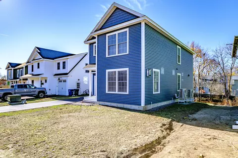 63 Oneil St, South Portland, ME 04106