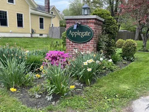 36 Applegate Ln #-, Falmouth, ME 04105