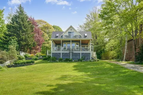 367 Island Ave, Portland, ME 04108