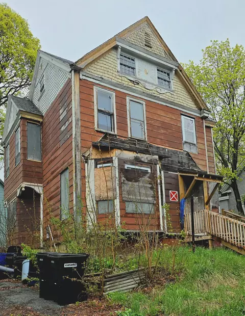 64 Jefferson St, Bangor, ME 04401