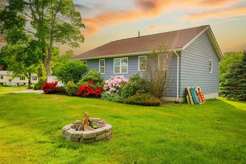 1055 North Rd, North Yarmouth, ME 04097