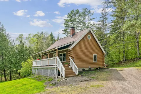 12 Terrace Dr, Wilton, ME 04294