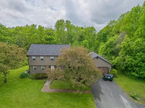 145 Knowlton Corner Rd, Farmington, ME 04938