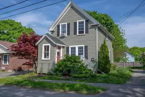 40 17th St, Bangor, ME 04401