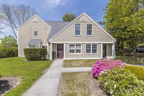11 Glenridge Dr #11, Portland, ME 04102