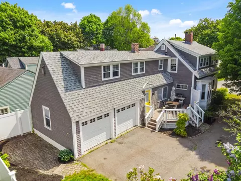 8 Melville St, Augusta, ME 04330