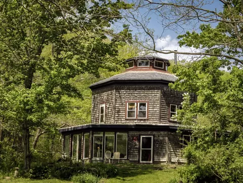 119 Bog Rd, Rockland, ME 04841