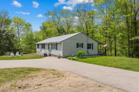 273 Bauneg Beg Rd, Sanford, ME 04073
