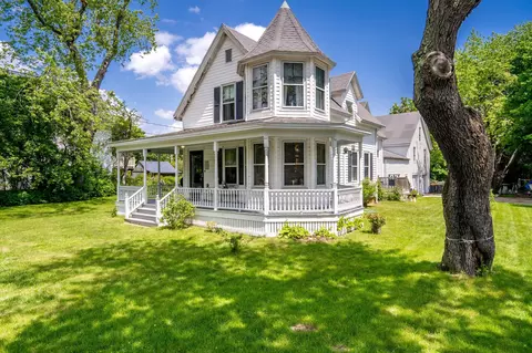 250 Pine Point Rd, Scarborough, ME 04074