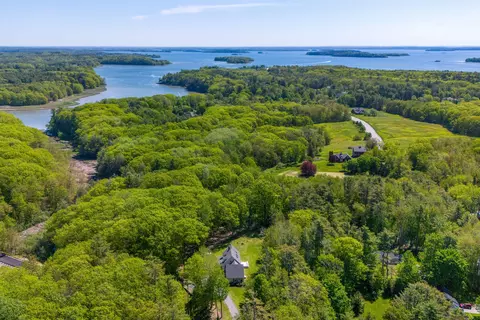23 Whitcombs Way, Yarmouth, ME 04096