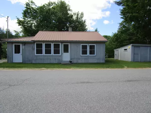 37 Church St, Woodstock, ME 04219