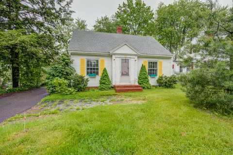 66 Bridgton Rd, Westbrook, ME 04092