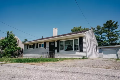 26 Lincoln St, Brewer, ME 04412