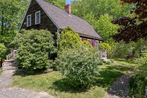 1 Thomas Rd, York, ME 03909
