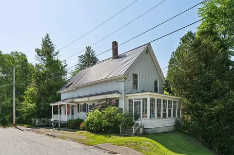 2 Hillcrest Ct, Augusta, ME 04330