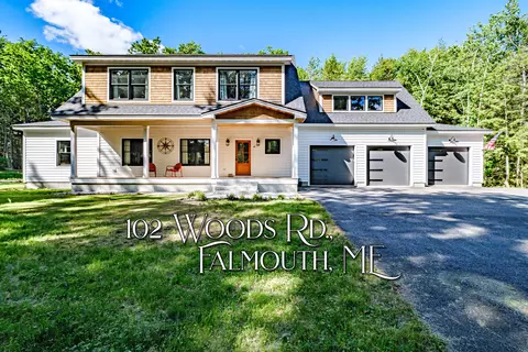 102 Woods Rd, Falmouth, ME 04105