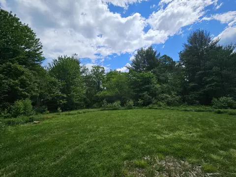 3 Dutch Gap Road, Chesterville, ME 04938