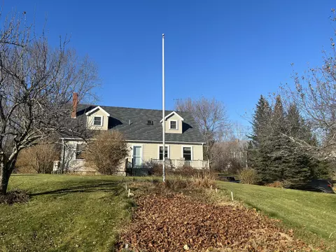 6 Conifer Ln, Belfast, ME 04915