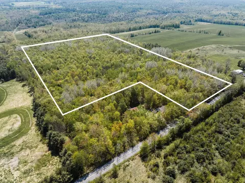 418 Eaton Mountain Rd, Skowhegan, ME 04976
