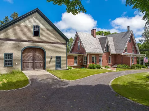 157 Talbot Ave, Rockland, ME 04841