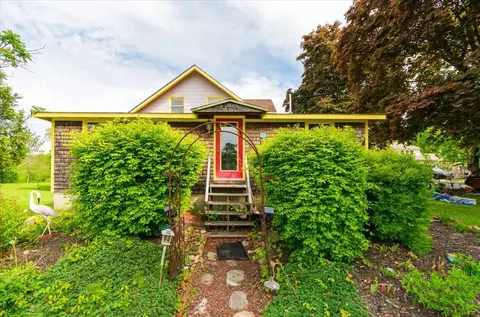 63 Depot St, Union, ME 04862