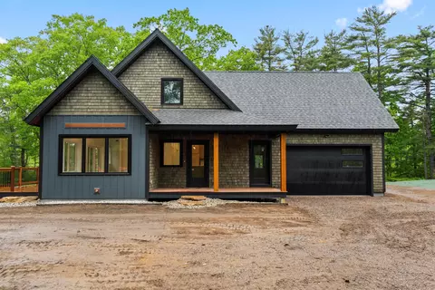 254 Mountain Rd, Cape Neddick, ME 03902