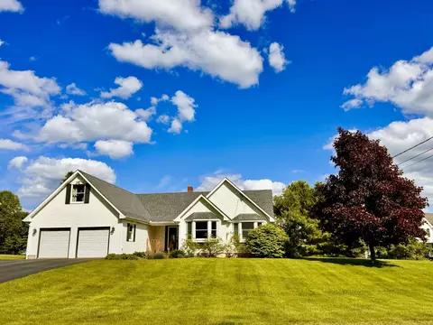 80 Main Trl, Hampden, ME 04444