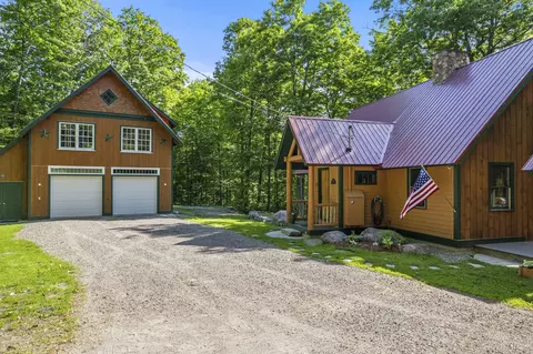 669 S Strong Rd, Strong, ME 04983