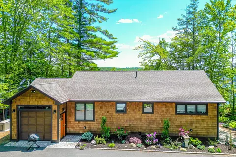 2 Sleigh Bell Ln, Bridgton, ME 04009