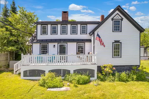 22 Federal St, Wiscasset, ME 04578